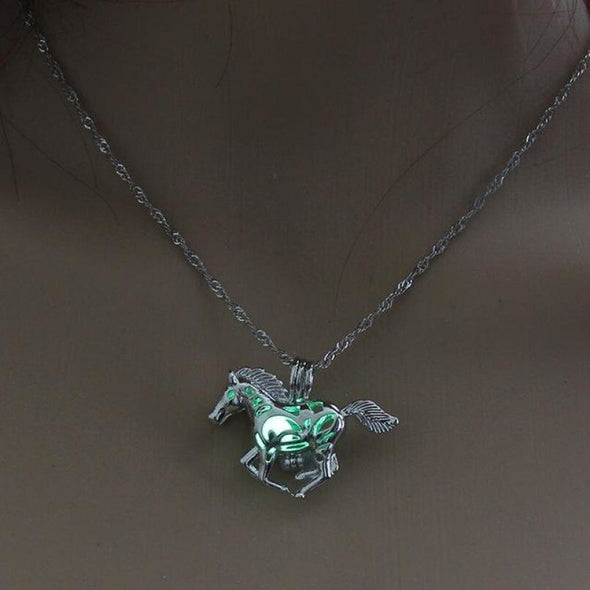 Glow In The Dark Horse Pendant Necklace - 3 Colors - Green - Jewelry Horses Necklaces